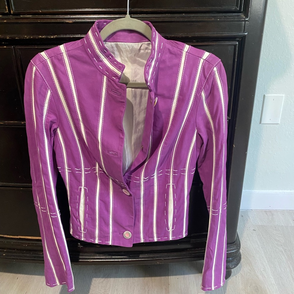 Purple and White Striped Blazer with Tailored Silhouette